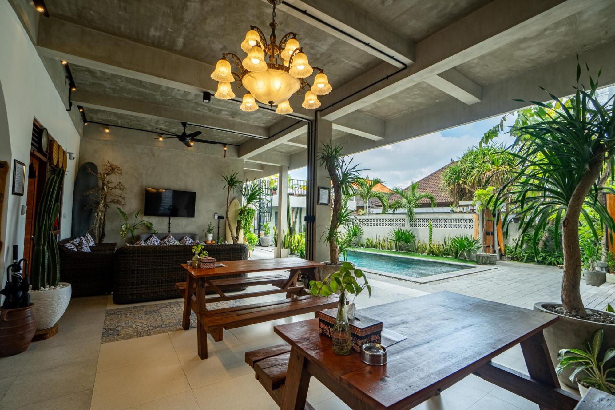 The Breeze Stay And Surf Canggu Zewnętrze zdjęcie